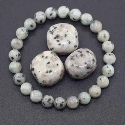 Noemi - Inspirerar Kreativitet och Emotionell Klarhet